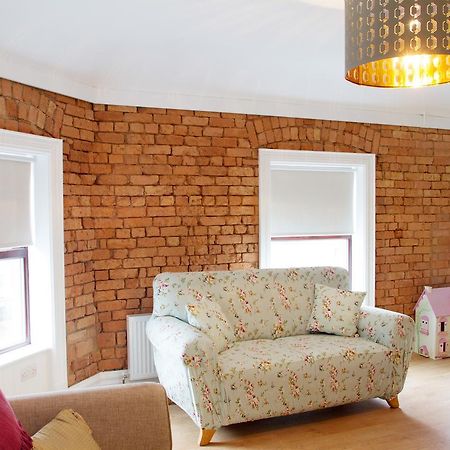 The Village Rooms Dundalk Exteriör bild