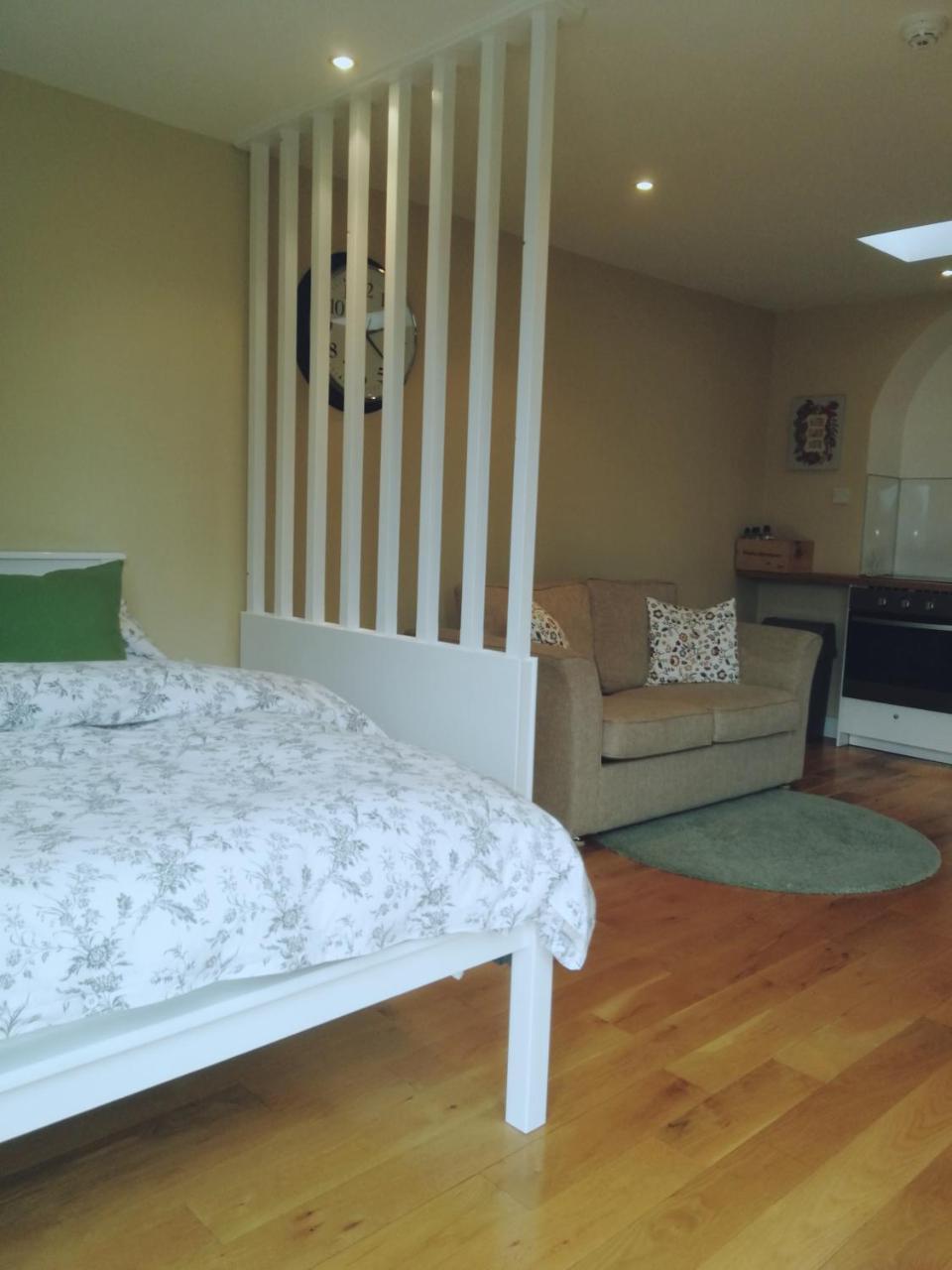 The Village Rooms Dundalk Exteriör bild